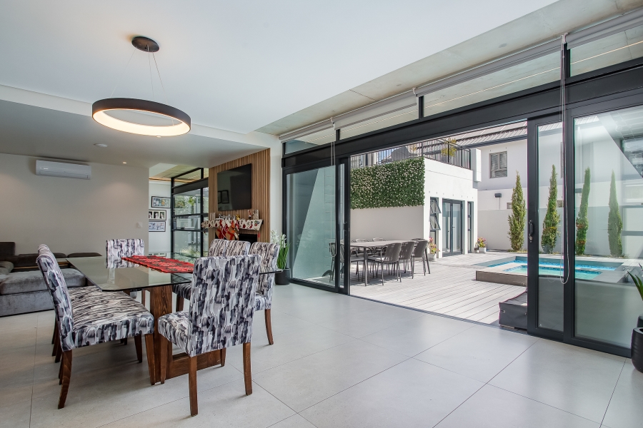 6 Bedroom Property for Sale in Pearl Valley at Val de Vie Western Cape